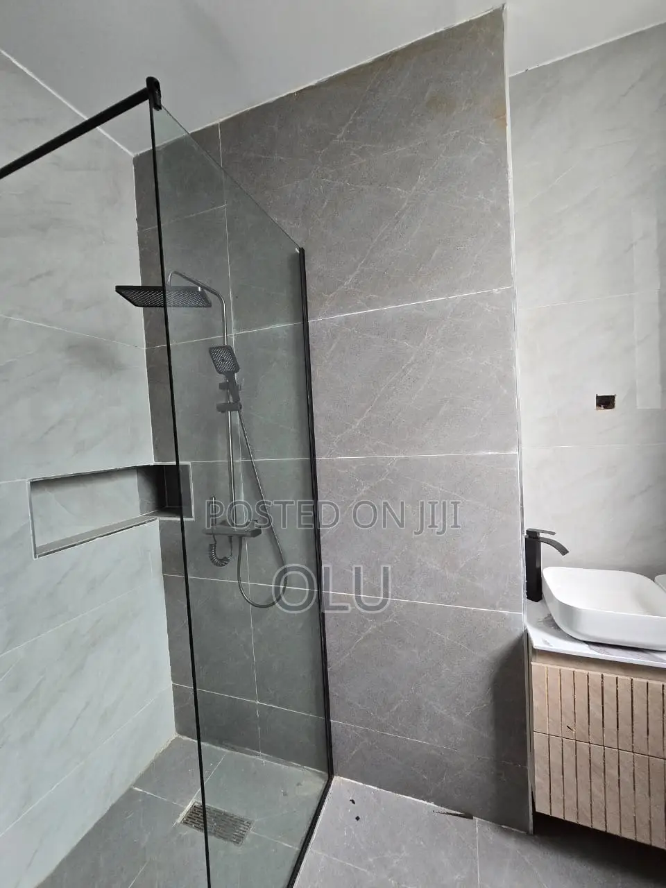 4bdrm Duplex in Omole Estate Ph2 for sale in Omole Phase 2