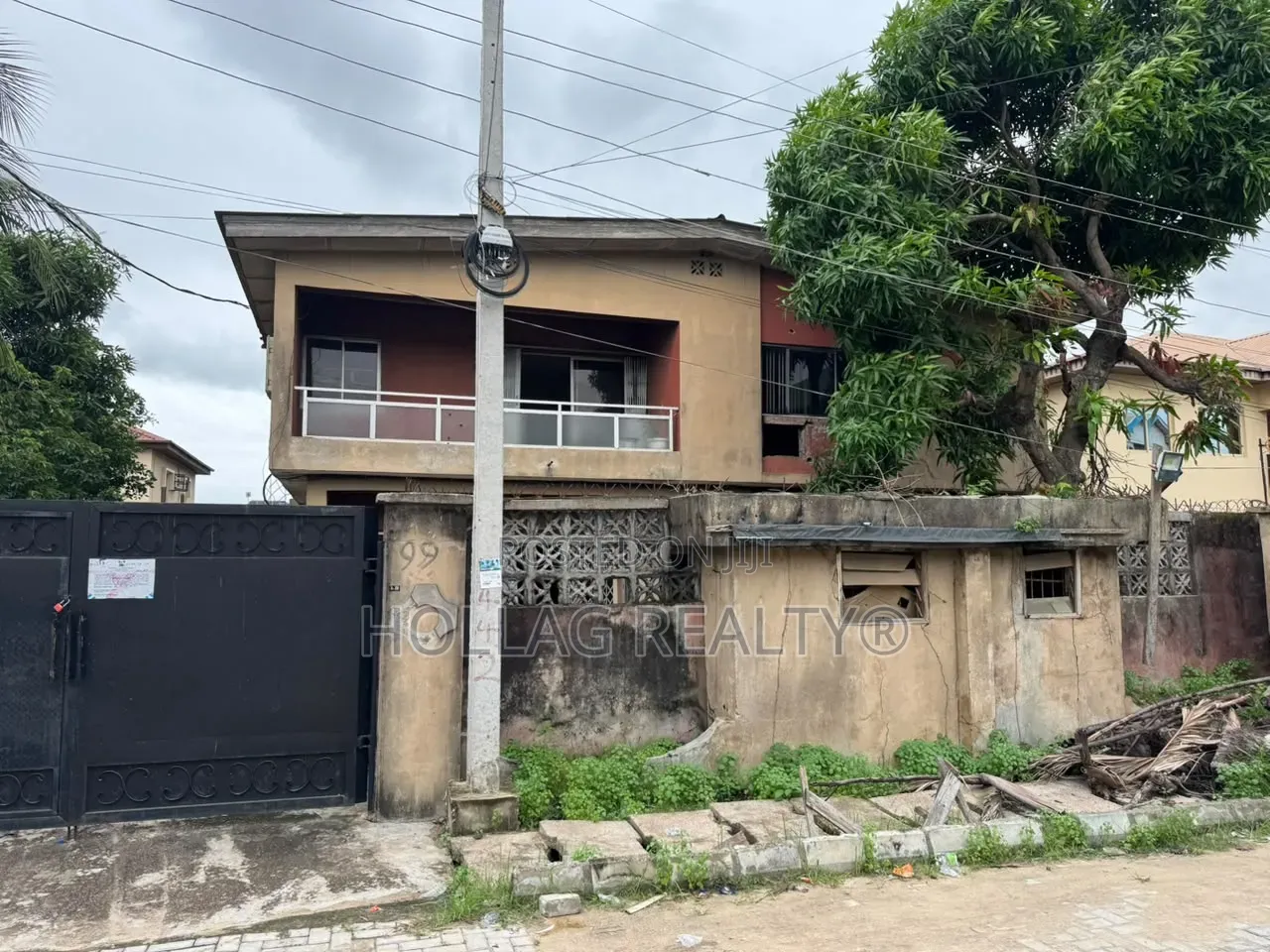 3bdrm Block of Flats in Ago Palace for sale in Ago Palace