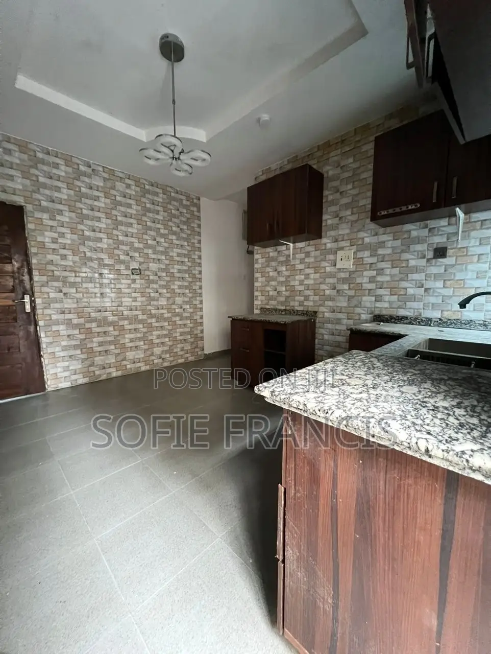 3bdrm Duplex in Ogombo for rent in Ogombo