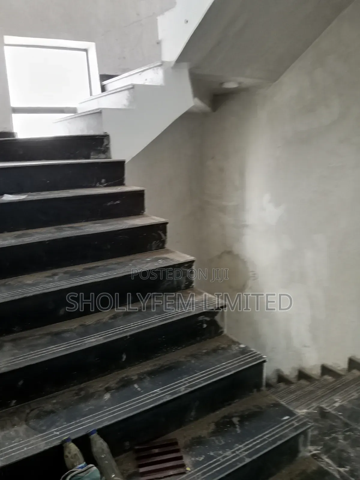 Furnished 5bdrm Duplex in Daffodil Estate, Chevron for sale in Chevron