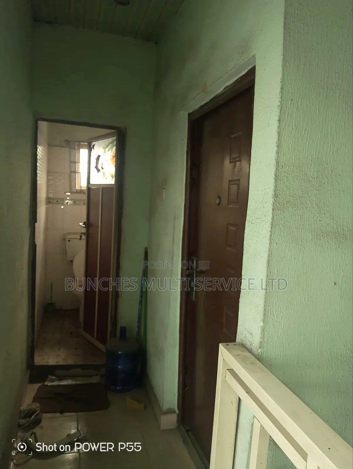 A Room and Toilet Office Space on Ikorodu Rd Ketu in Kosofe / Kosofe