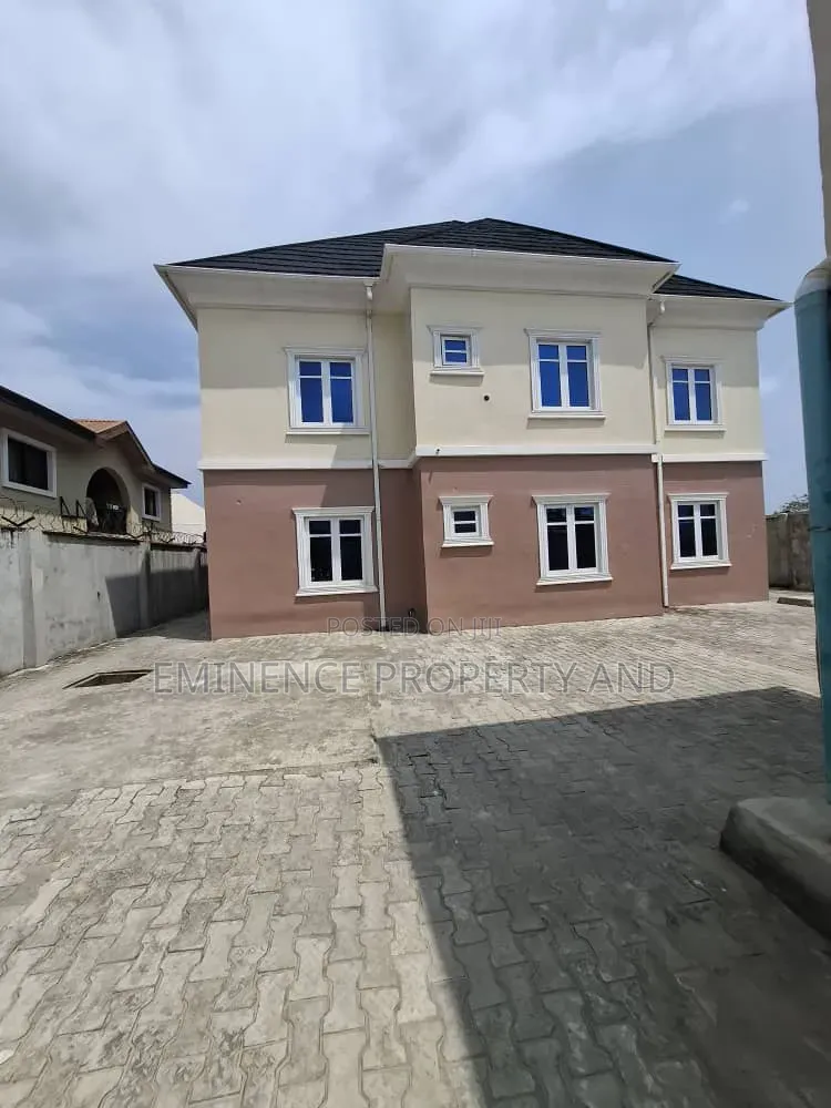 3bdrm Block of Flats in Paseda, Awoyaya for sale in Awoyaya