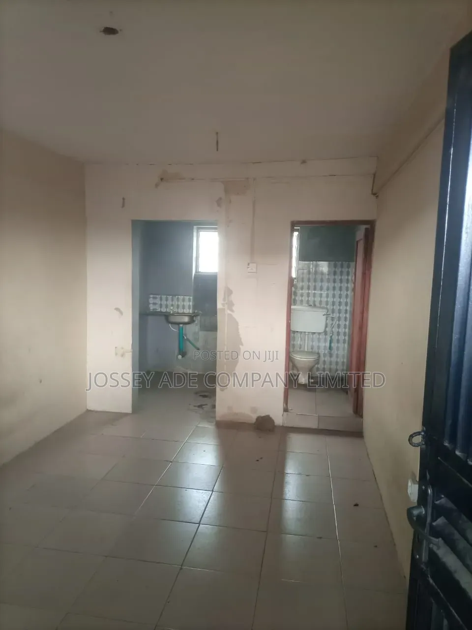 Furnished 3bdrm Block of Flats in Ipaja / Ipaja for sale in Ipaja / Ipaja