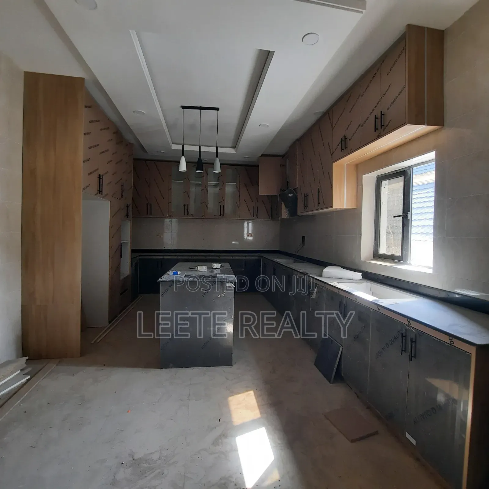 5bdrm Duplex in Galadimawa for sale in Galadimawa