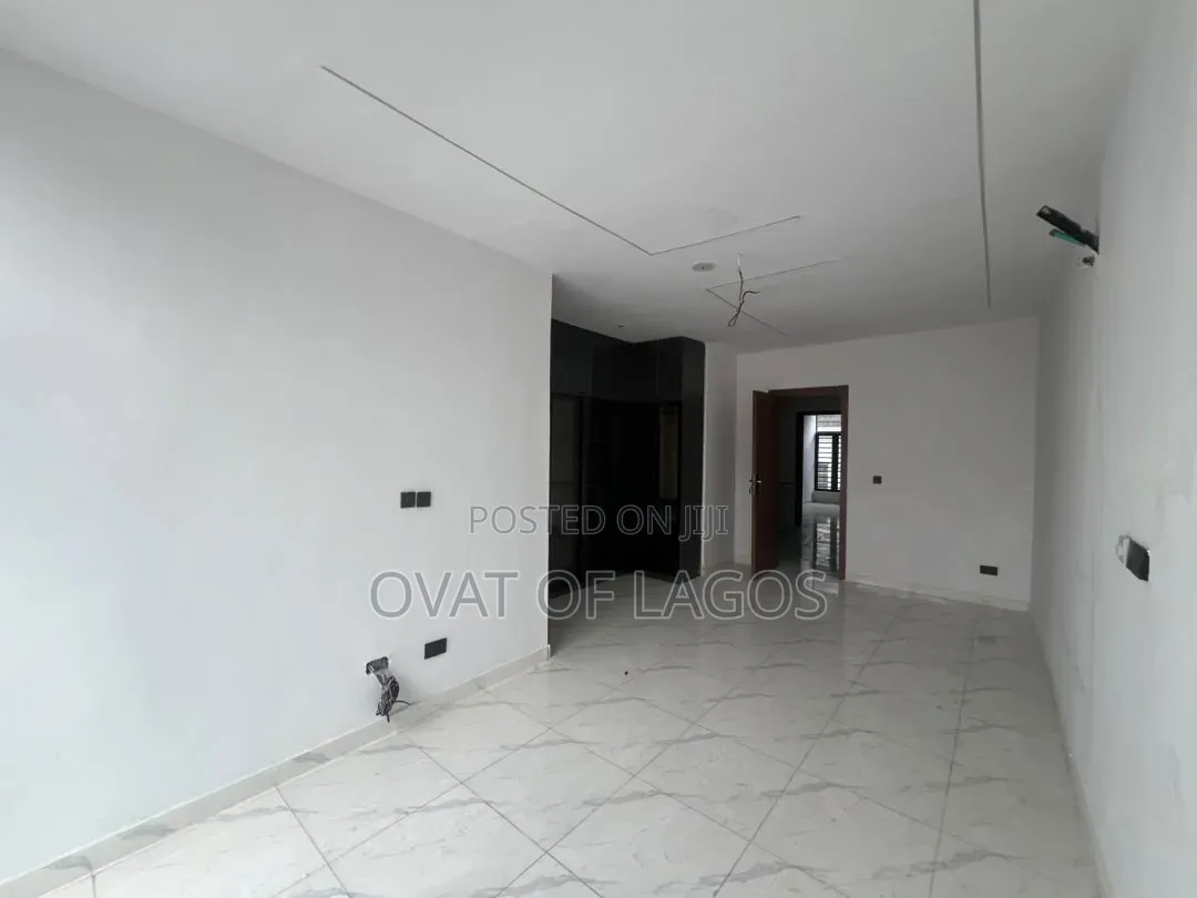 2bdrm Duplex in Lekki Scheme 2 for sale in Lekki Phase 2