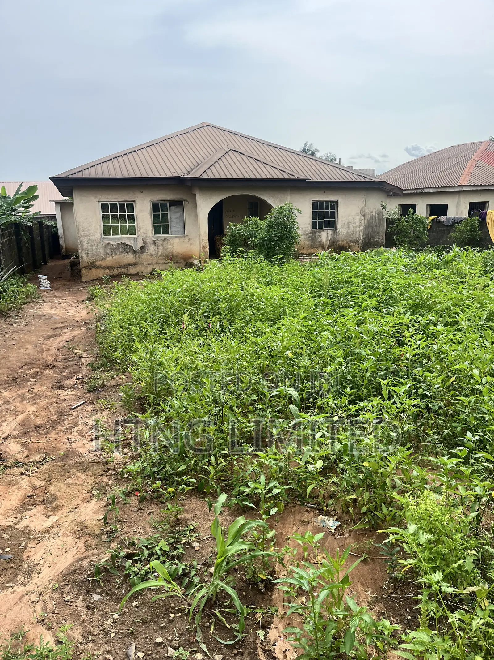 3bdrm Bungalow in Awesu, Igbogbo for sale in Igbogbo