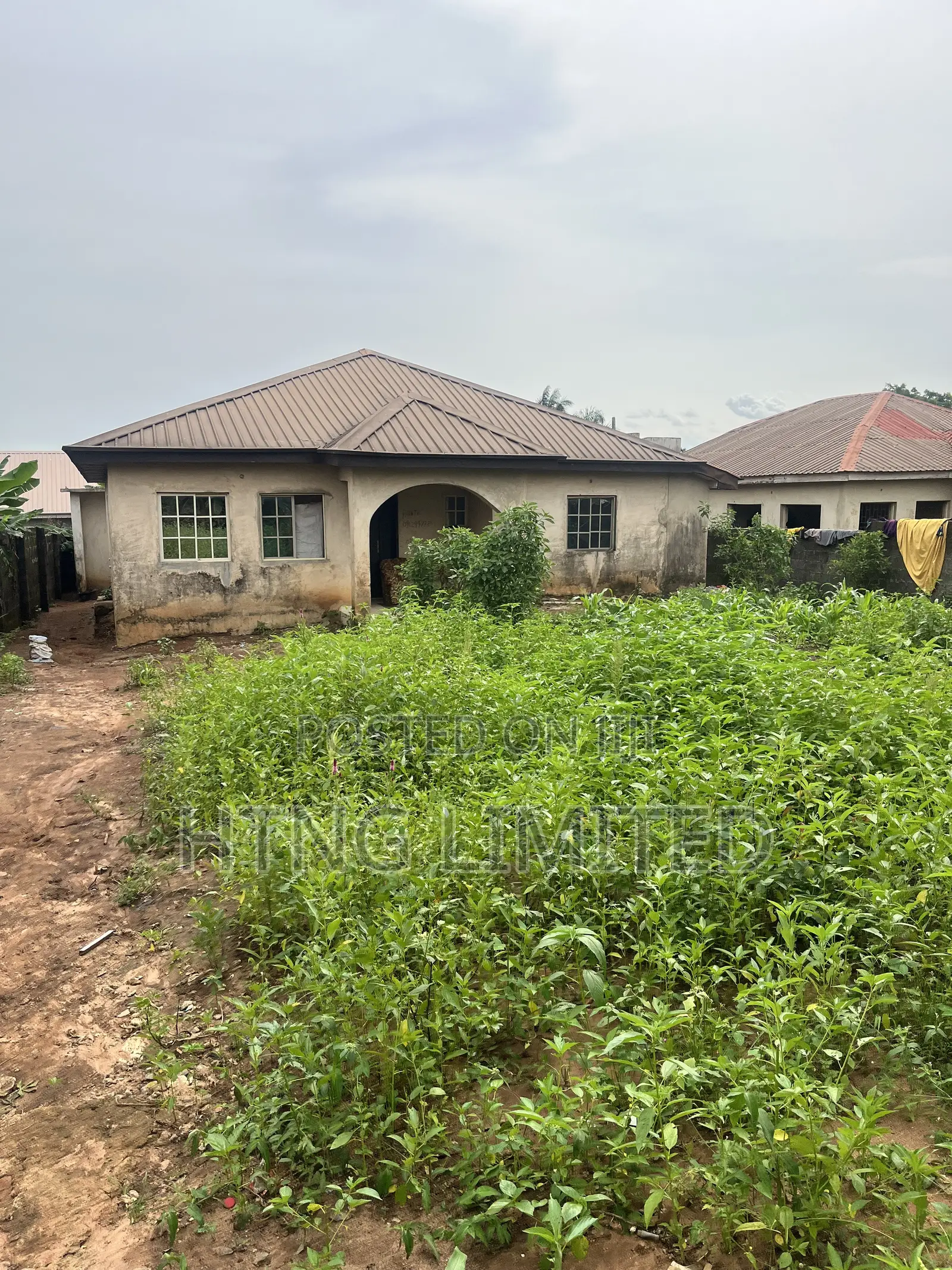 3bdrm Bungalow in Awesu, Igbogbo for sale in Igbogbo
