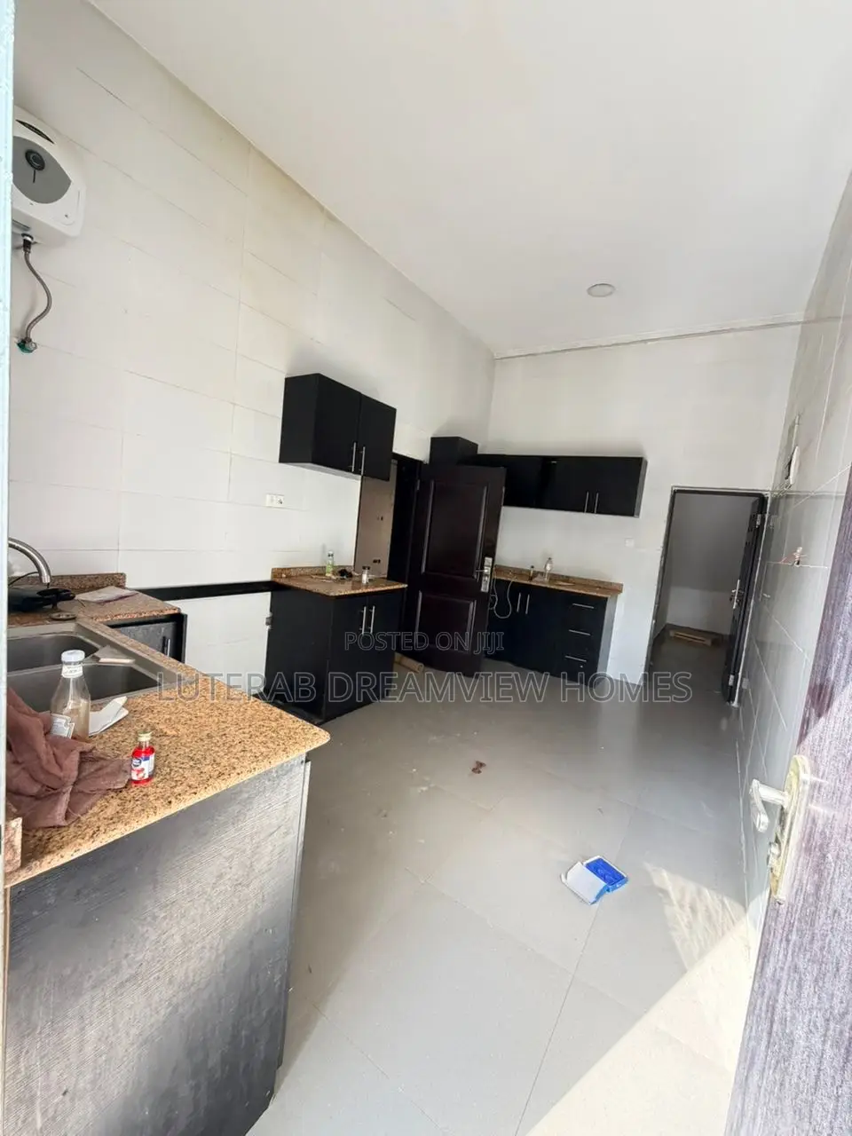 4bdrm Townhouse / Terrace in Guzape for rent in Guzape District