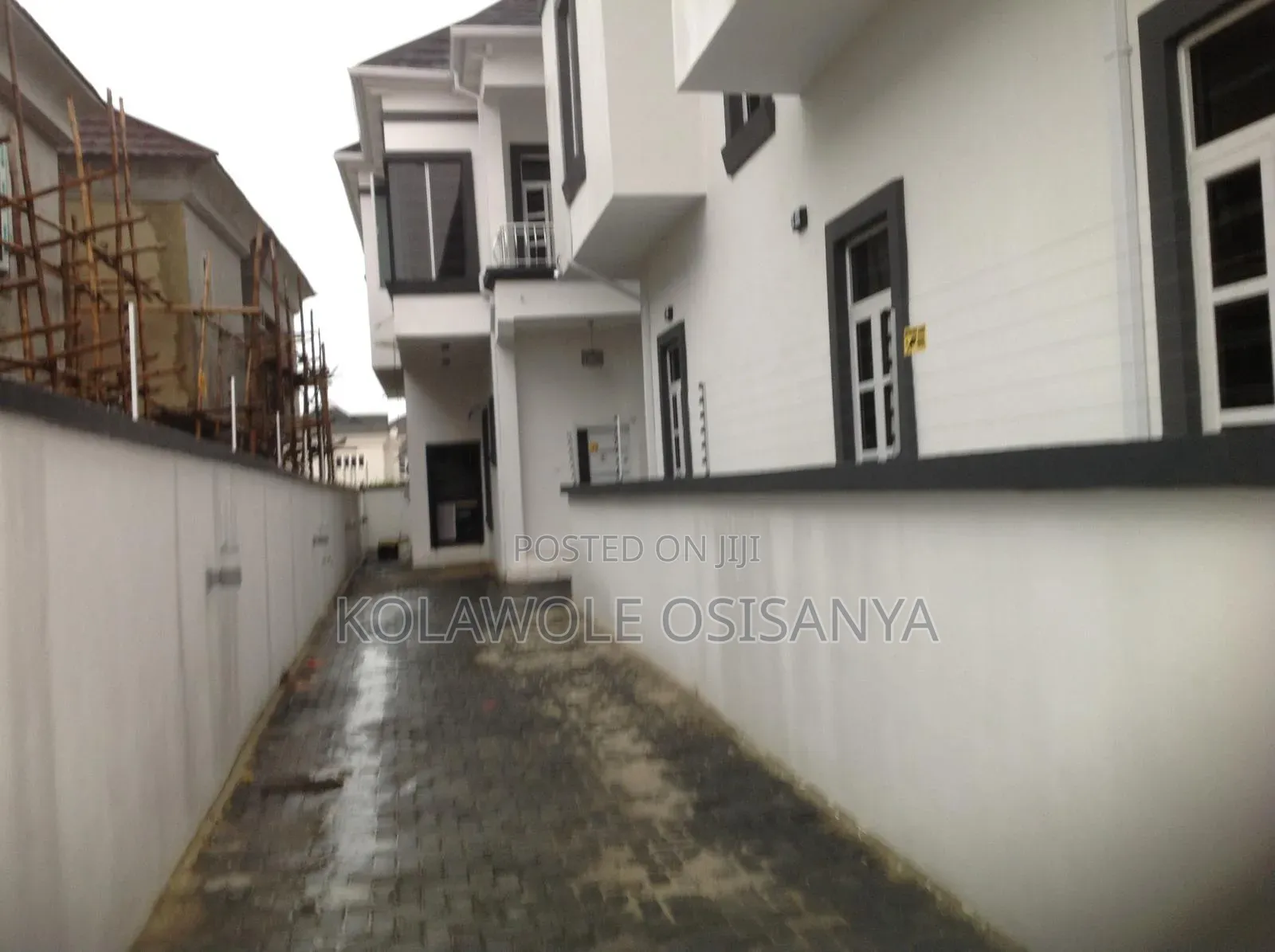 4bdrm Duplex in Ikota for sale in Ikota