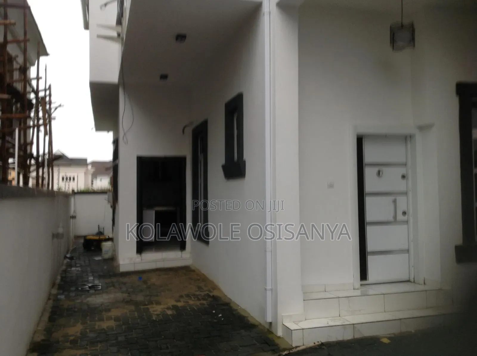 4bdrm Duplex in Ikota for sale in Ikota