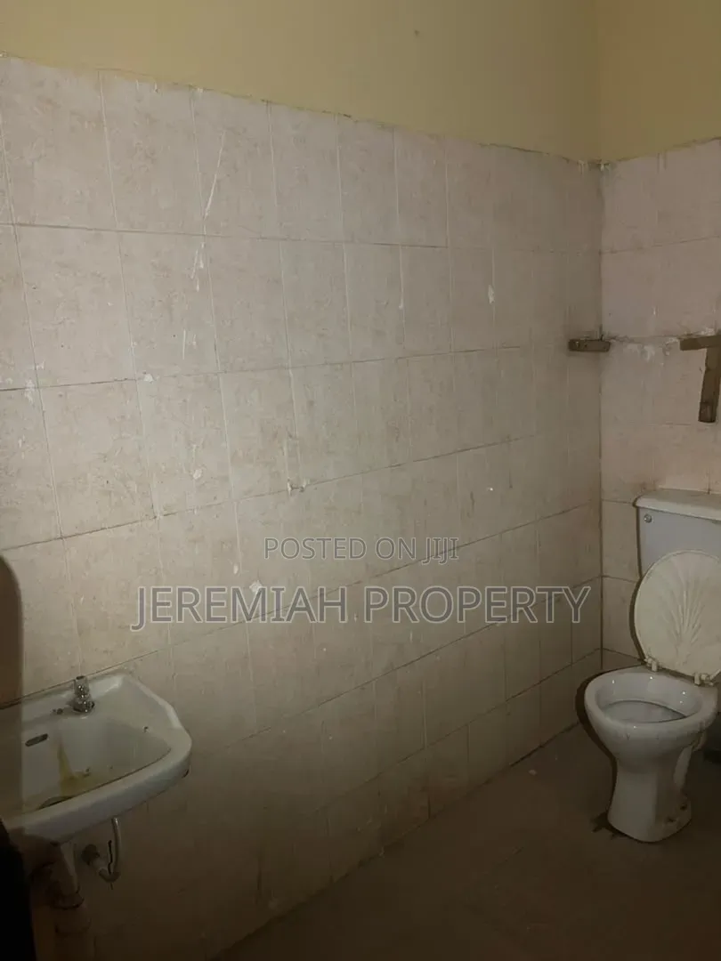 2bdrm Block of Flats in Mafoluku for rent in Mafoluku