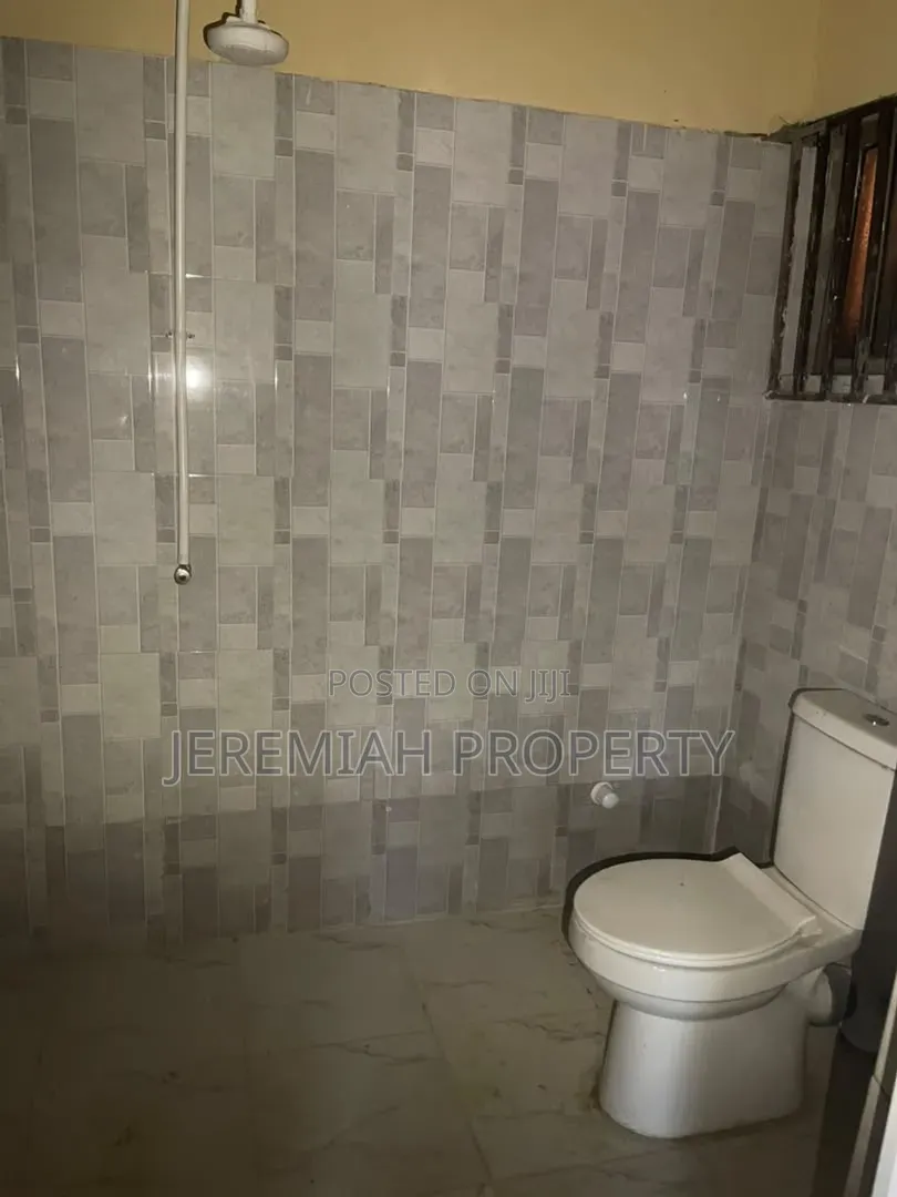 2bdrm Block of Flats in Mafoluku for rent in Mafoluku