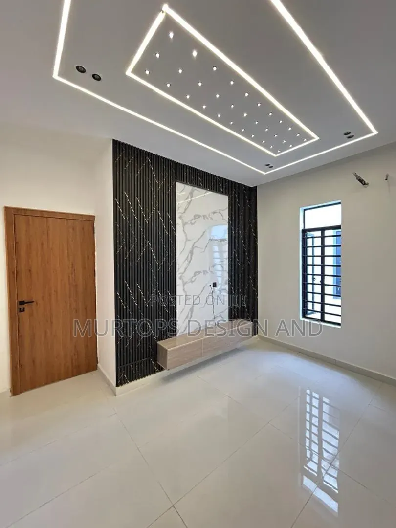 5bdrm Duplex in Lekki Phase 2 for sale in Lekki Phase 2