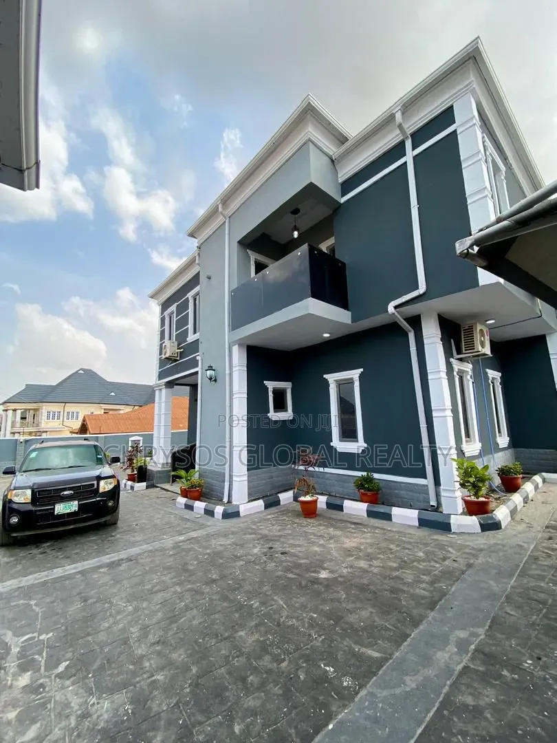 2bdrm Block of Flats in Oluyole Sharp for rent in Oluyole