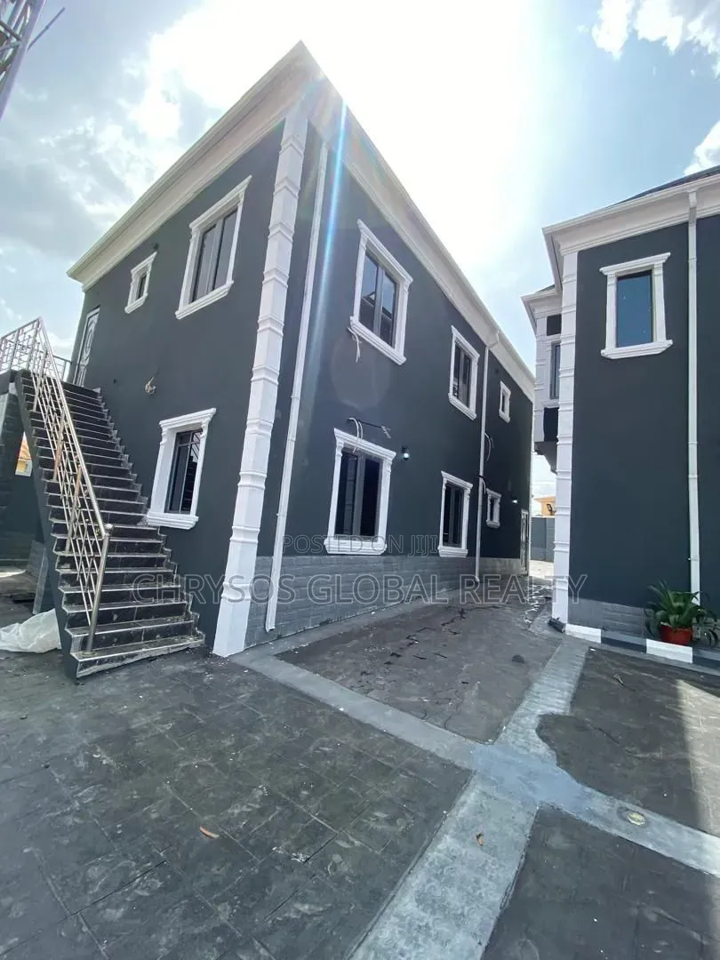 2bdrm Block of Flats in Oluyole Sharp for rent in Oluyole