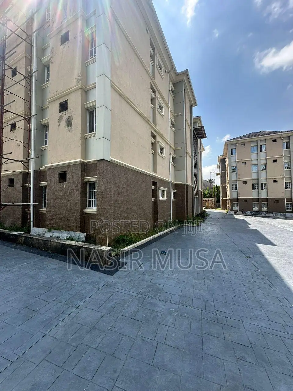 Property for Rent: 32 Units of 3bedroom Flats Situated Wuse 2 in Wuse 2