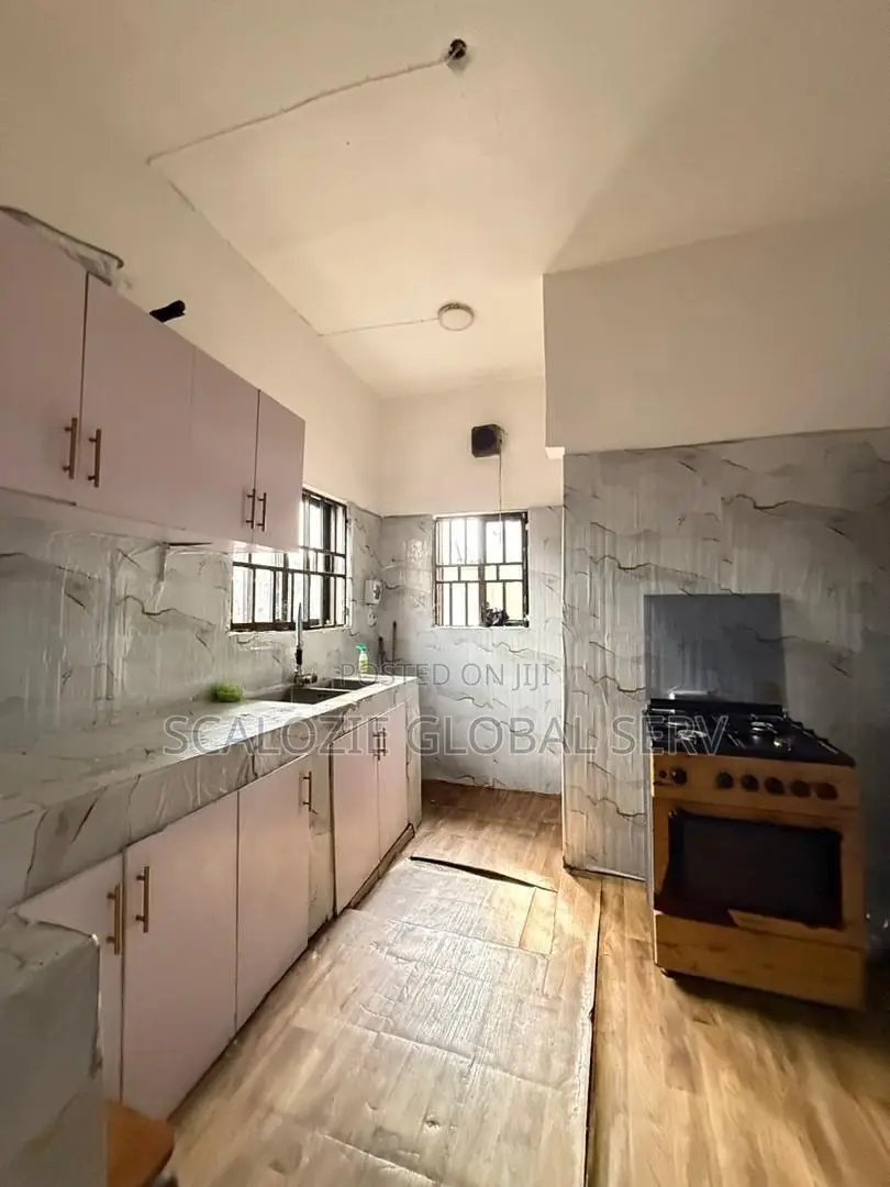 6bdrm Duplex in Chinda Ada George for sale in Port-Harcourt