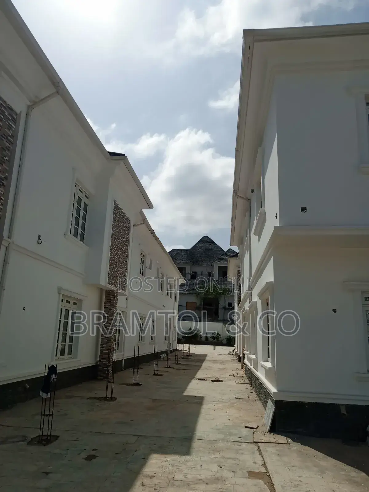 5bdrm Duplex in Guzape District for rent in Guzape District