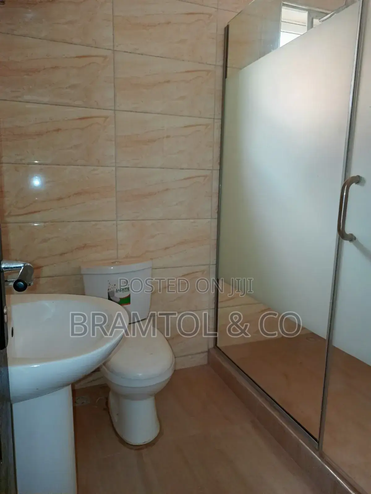 5bdrm Duplex in Guzape District for rent in Guzape District