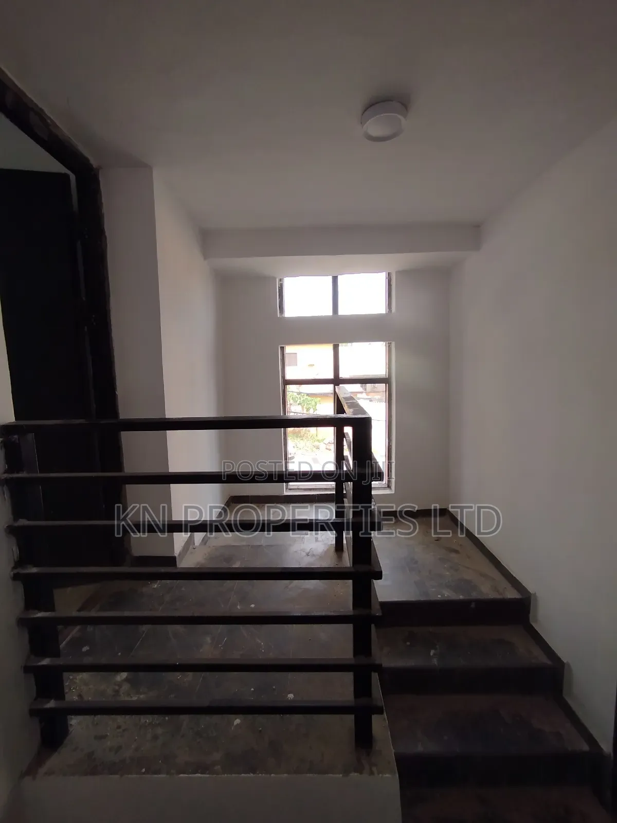 3bdrm Apartment in Wuse Zone for rent in Wuse