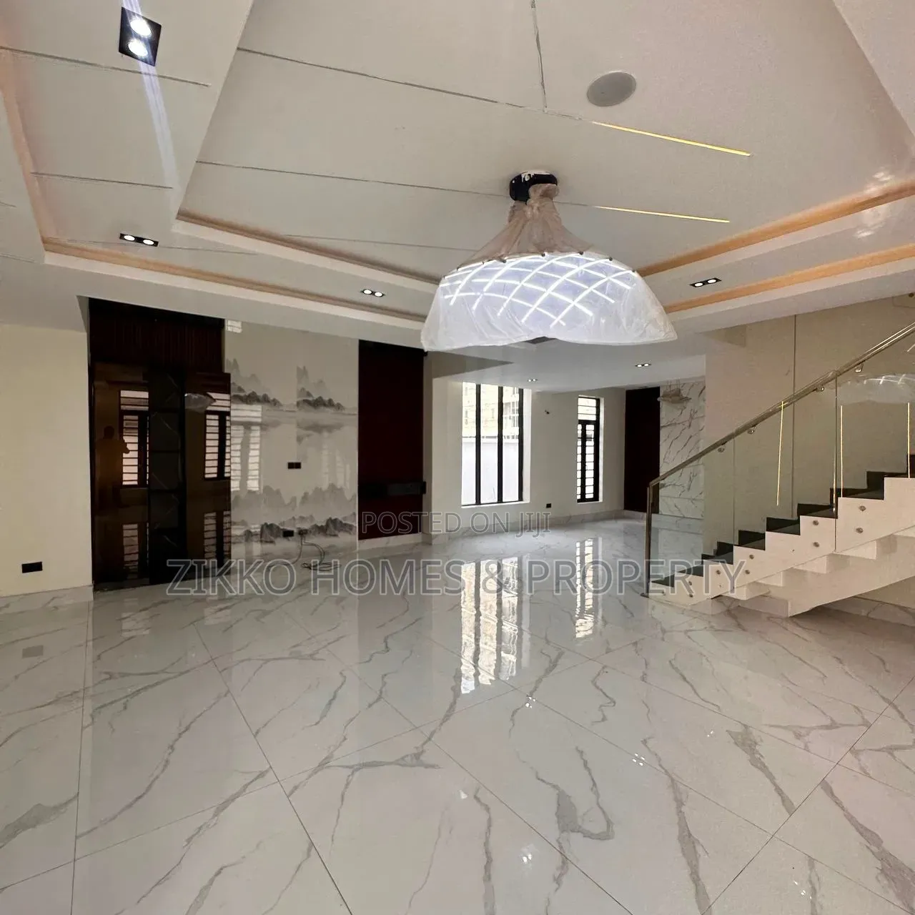5bdrm Duplex in Lekki for sale in Lekki Phase 1