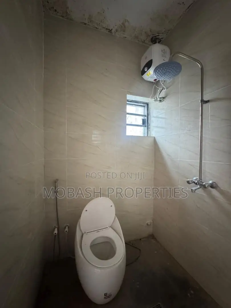 2bdrm Block of Flats in Kolapo Ishola Gra, Ibadan for rent in Ibadan