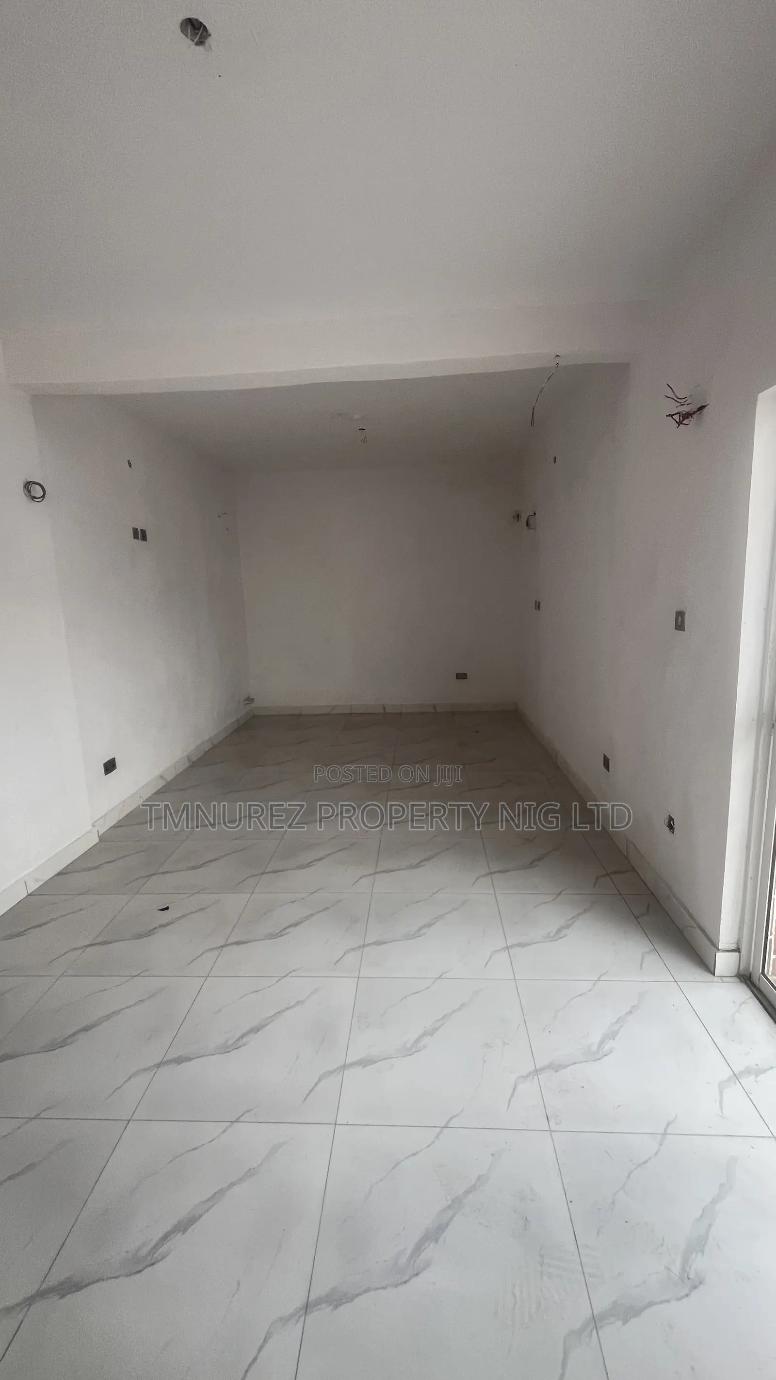 Shop for Rent in Sangotedo