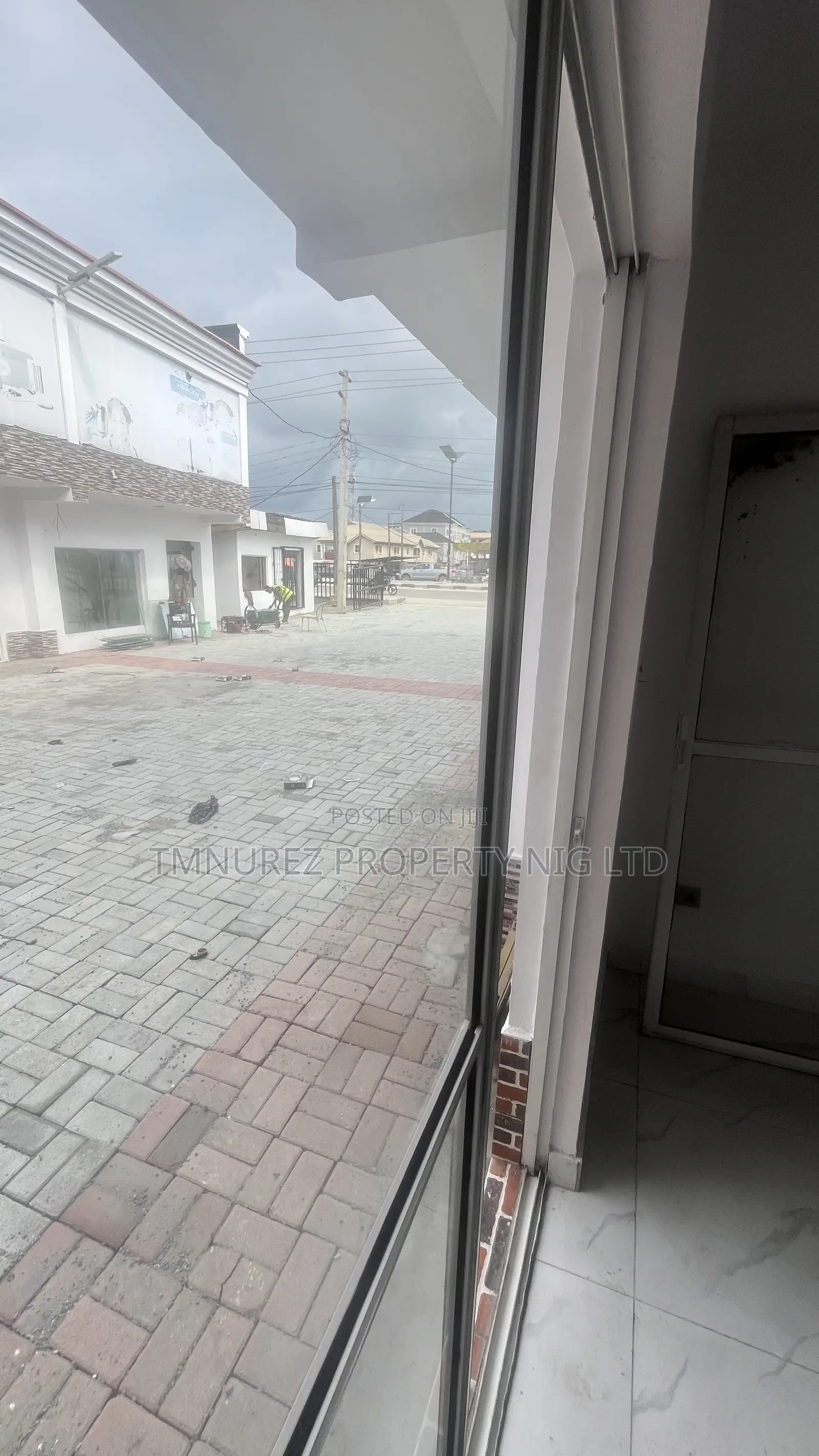 Mini Shop for Rent in Sangotedo