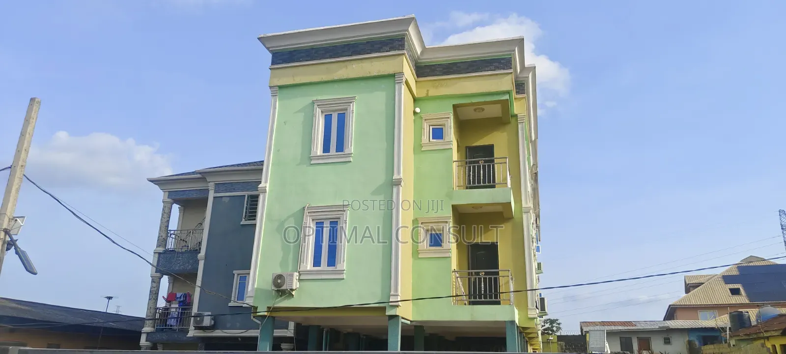 Optizee Hotel Suites in Berger