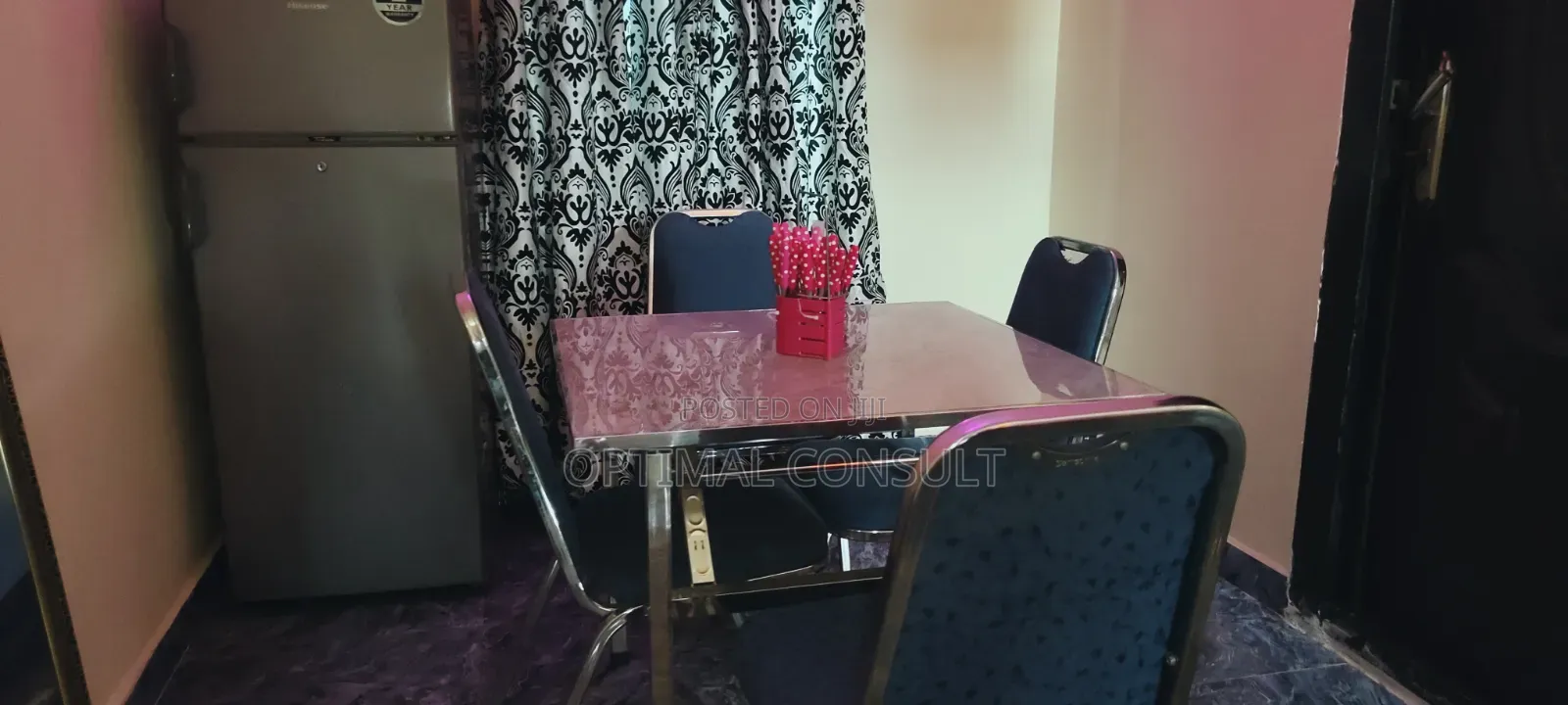 Optizee Hotel Suites in Berger