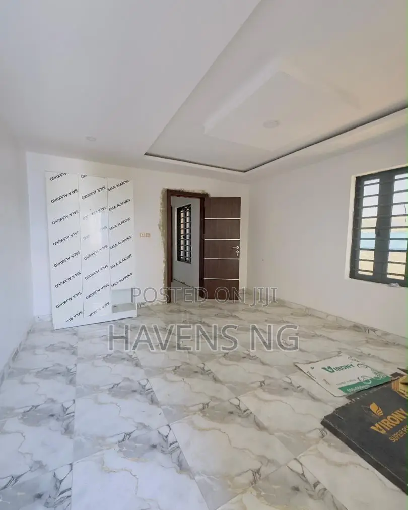 4bdrm Duplex in Phase 1 / Gbagada for sale in Phase 1 / Gbagada