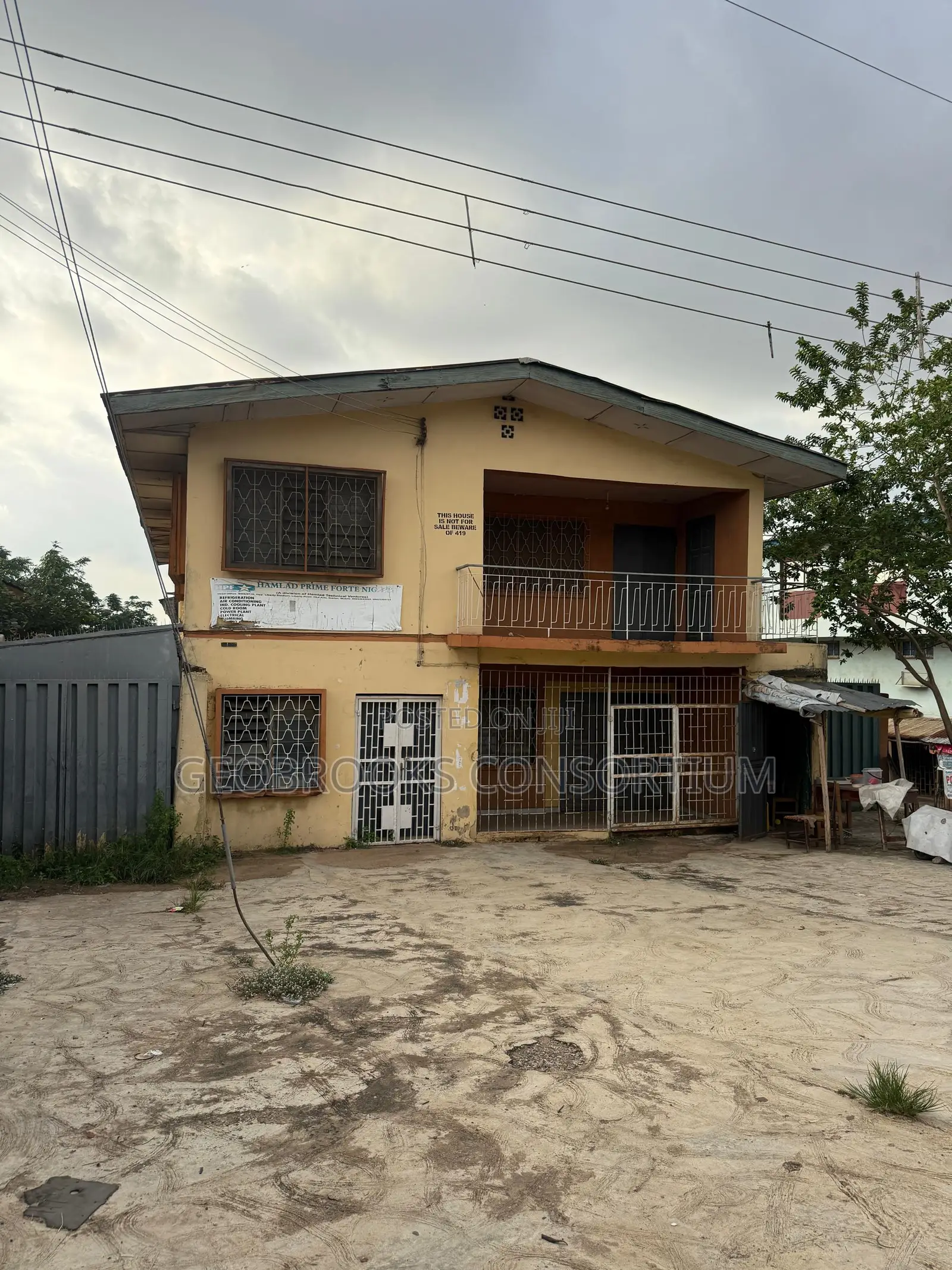 Spacious Storey Building on 620sqm Along Liberty Road, Ring Road. in Rind Road