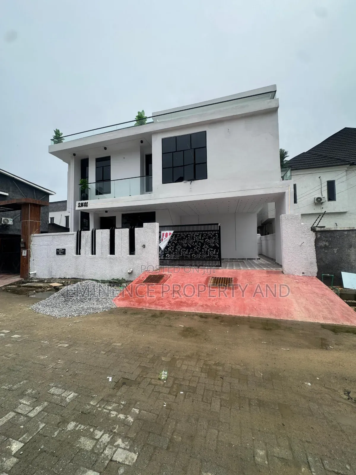 4bdrm Duplex in Ikota for sale in Ikota