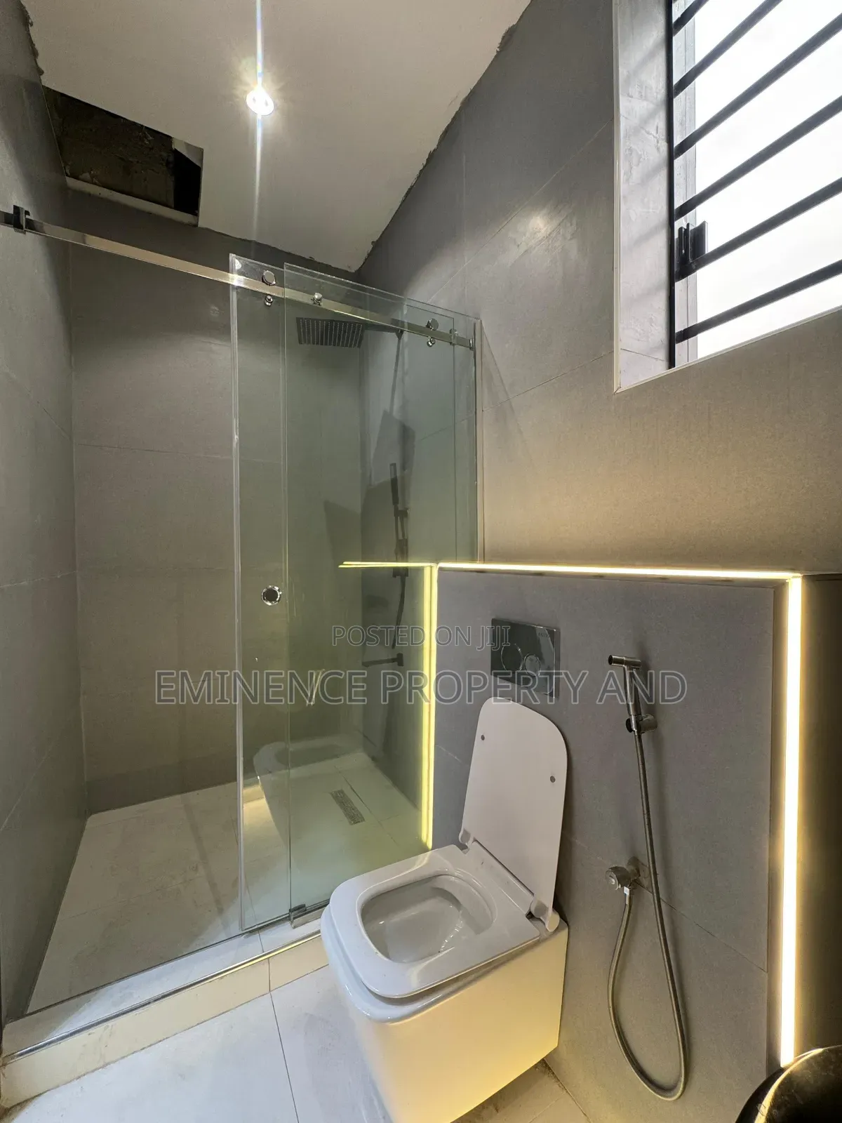 4bdrm Duplex in Ikota for sale in Ikota