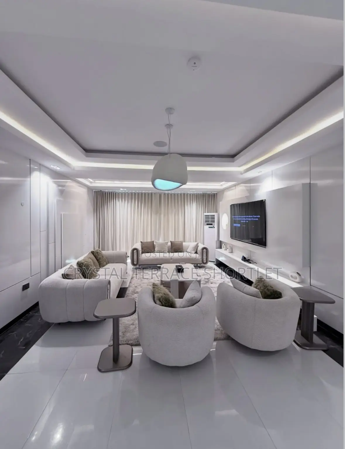Luxurious 4 Bedroom Apartment Shortlet in Lekki Phase 1