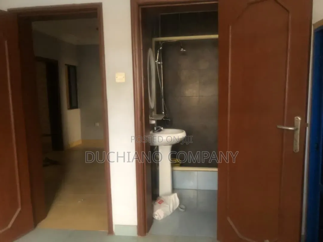 4bdrm Duplex in Omole Phase 2 for rent in Omole Phase 2