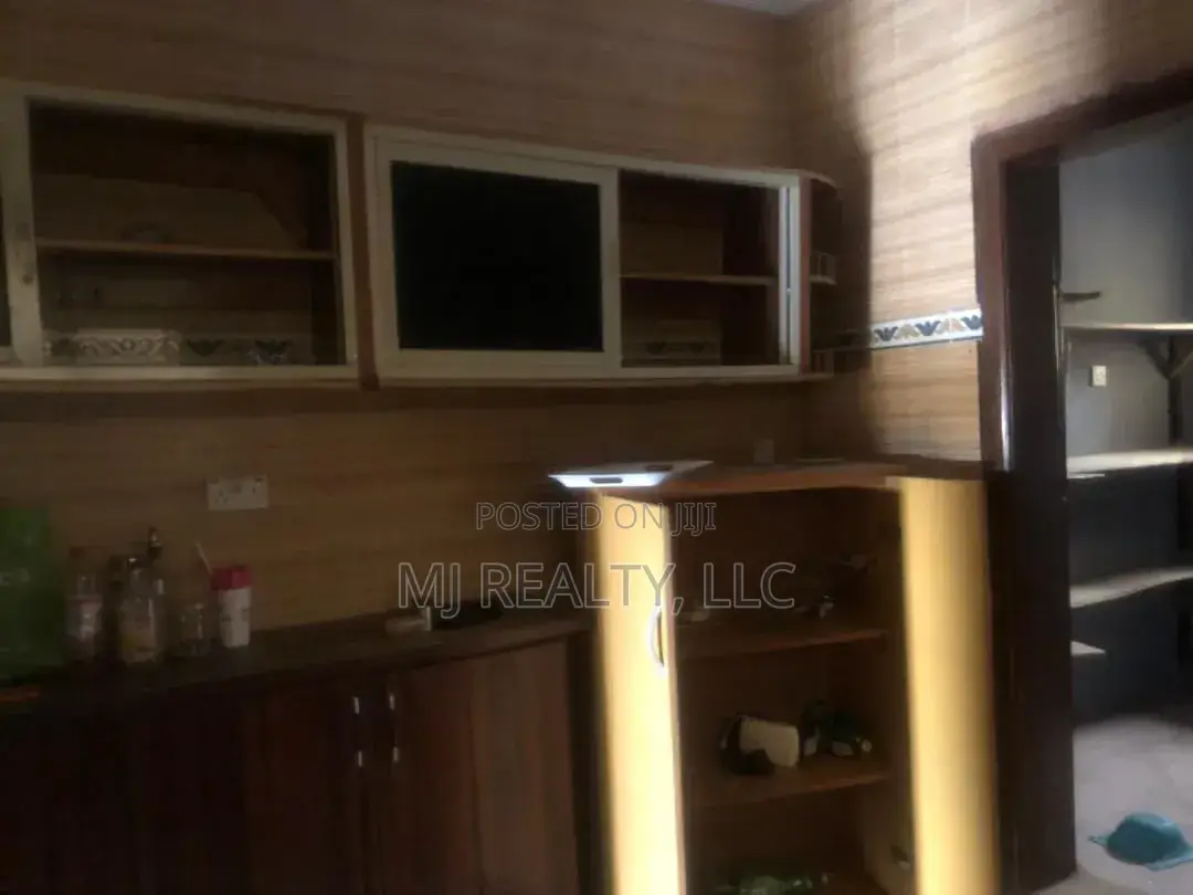 4bdrm Duplex in Omole Phase 2 for rent in Omole Phase 2