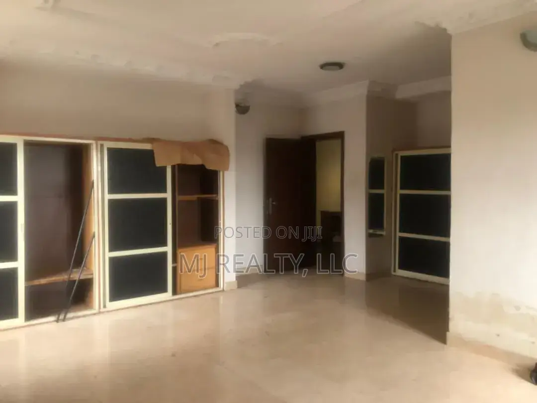 4bdrm Duplex in Omole Phase 2 for rent in Omole Phase 2