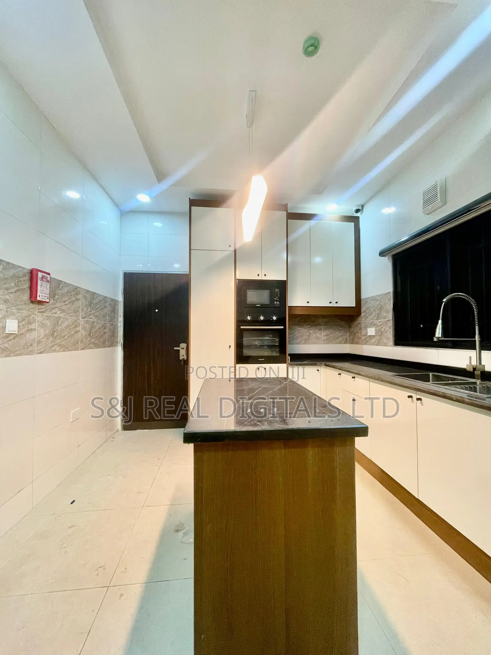 Furnished 5bdrm Duplex in Jahi for sale in Jahi