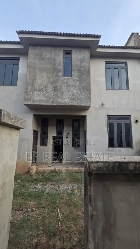 4bdrm House in Gwarinpa for sale in Gwarinpa