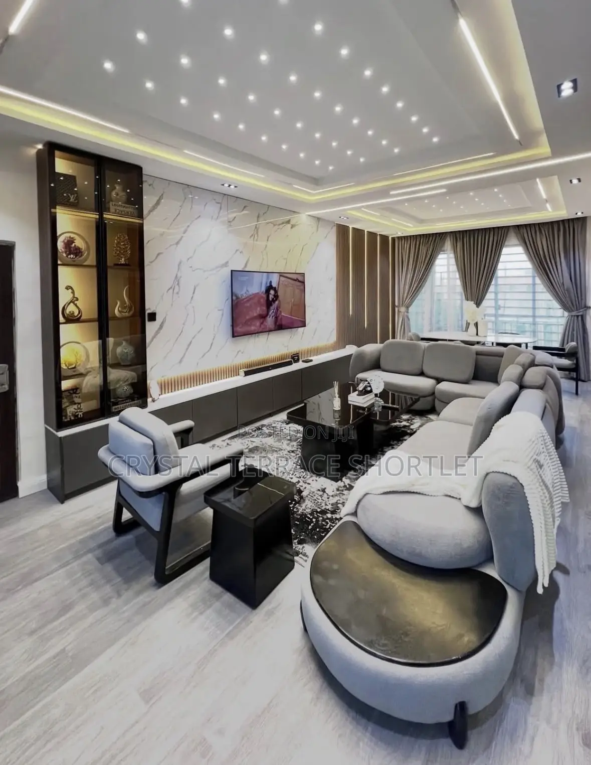 Extremely Lavishing 3 Bedroom Apartment Shortlet in Lekki Phase 1