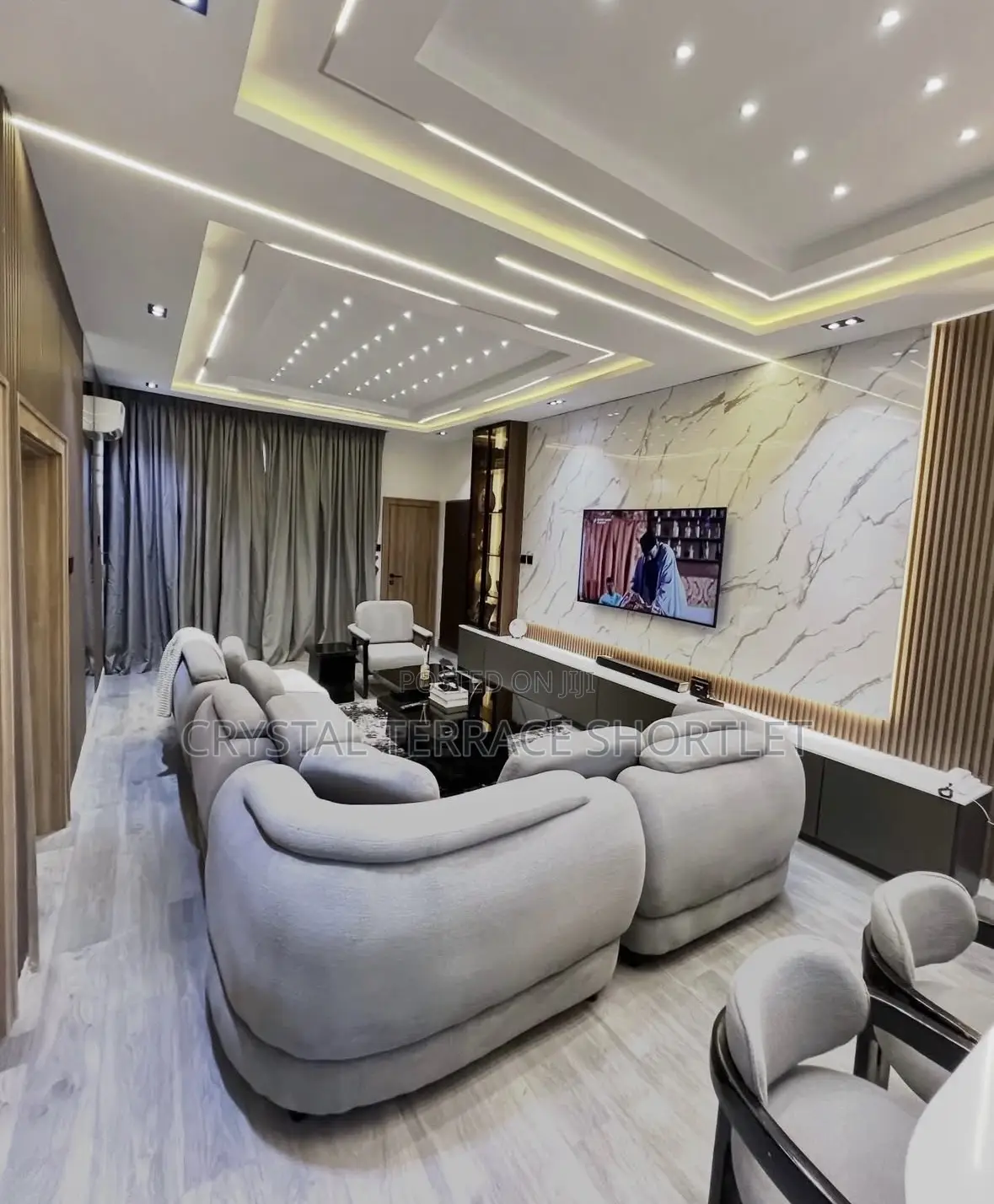Extremely Lavishing 3 Bedroom Apartment Shortlet in Lekki Phase 1