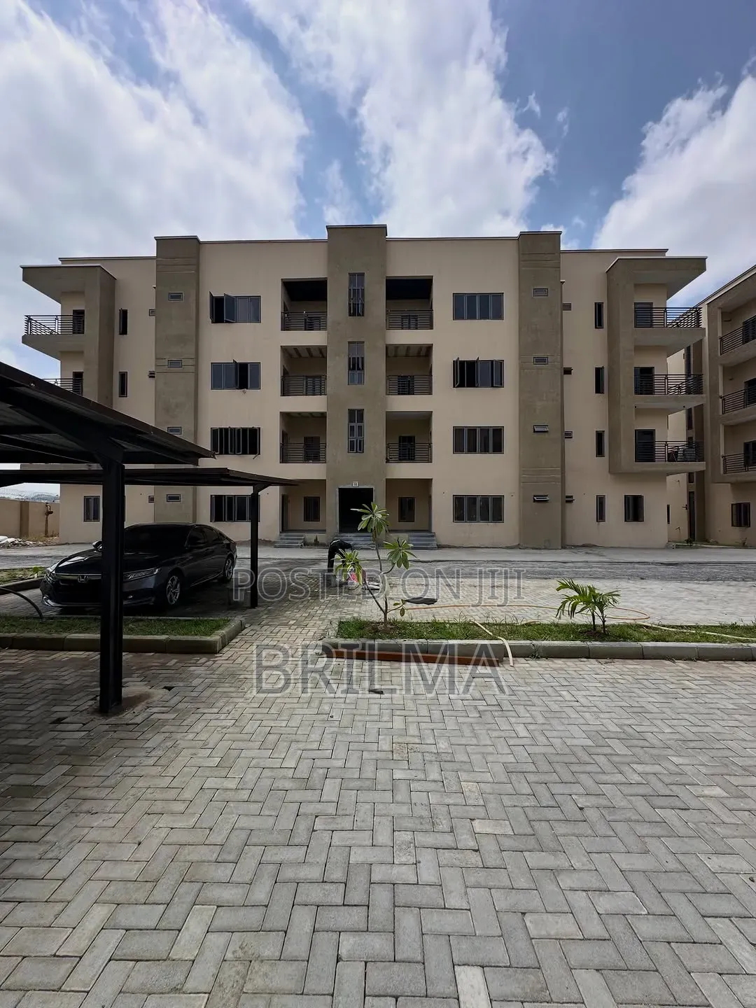 3bdrm Apartment in Apo Resettlement for sale in Apo Resettlement