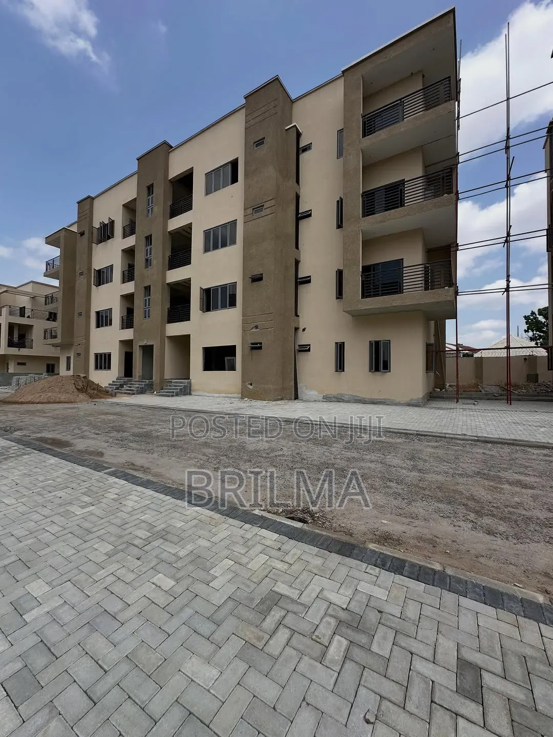 3bdrm Apartment in Apo Resettlement for sale in Apo Resettlement