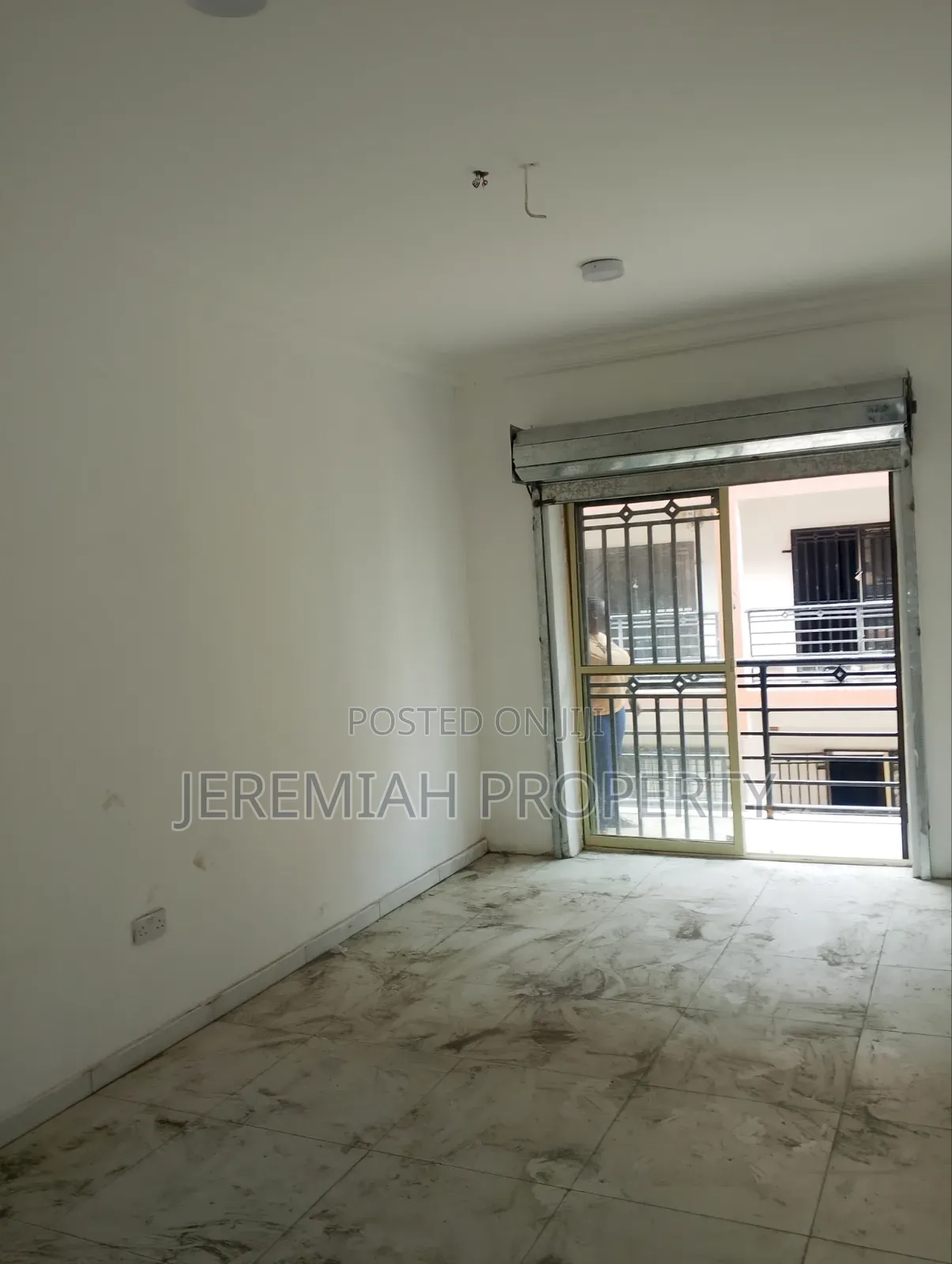 Big Shops for Sale in Berger