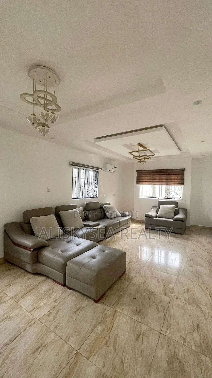 Furnished 5bdrm House in Chevron for rent in Chevron