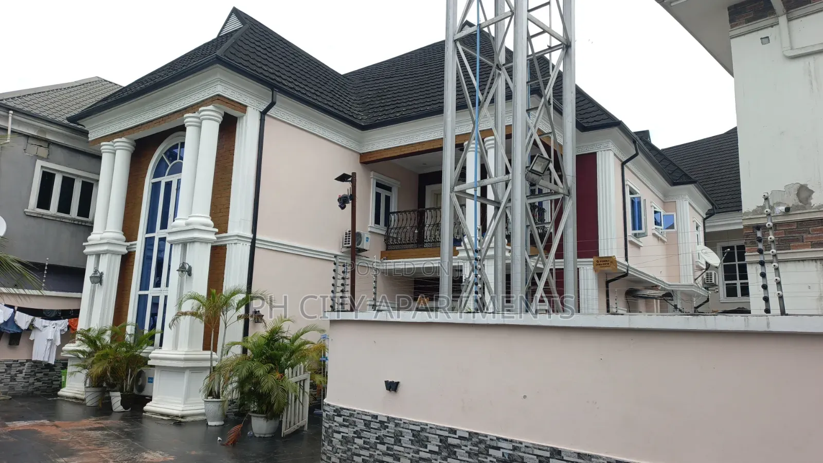 5bdrm Duplex in Doxa Estate, Trans Amadi for sale in Trans Amadi