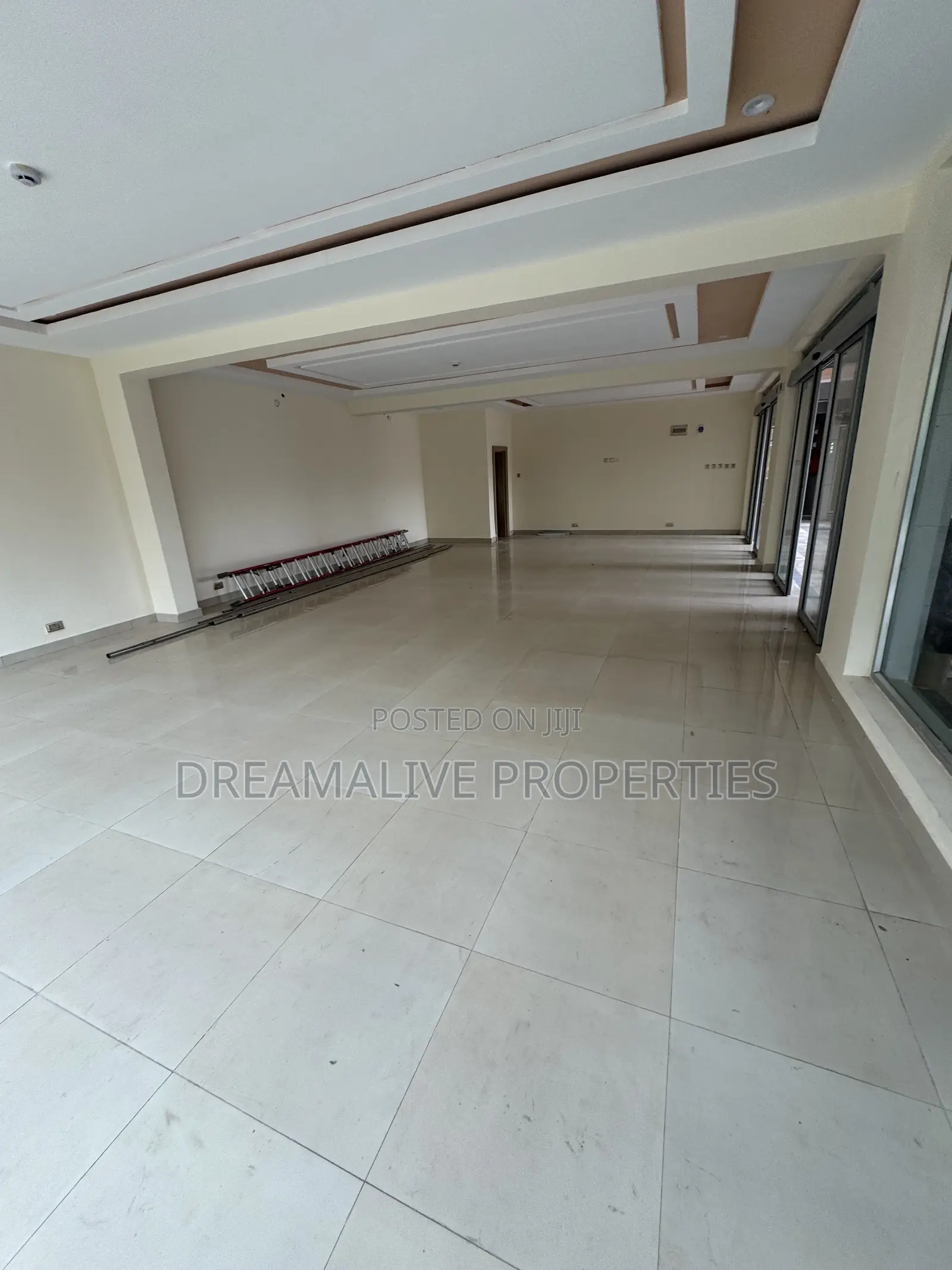 86 Square Metre Plaza Space in Gwarinpa