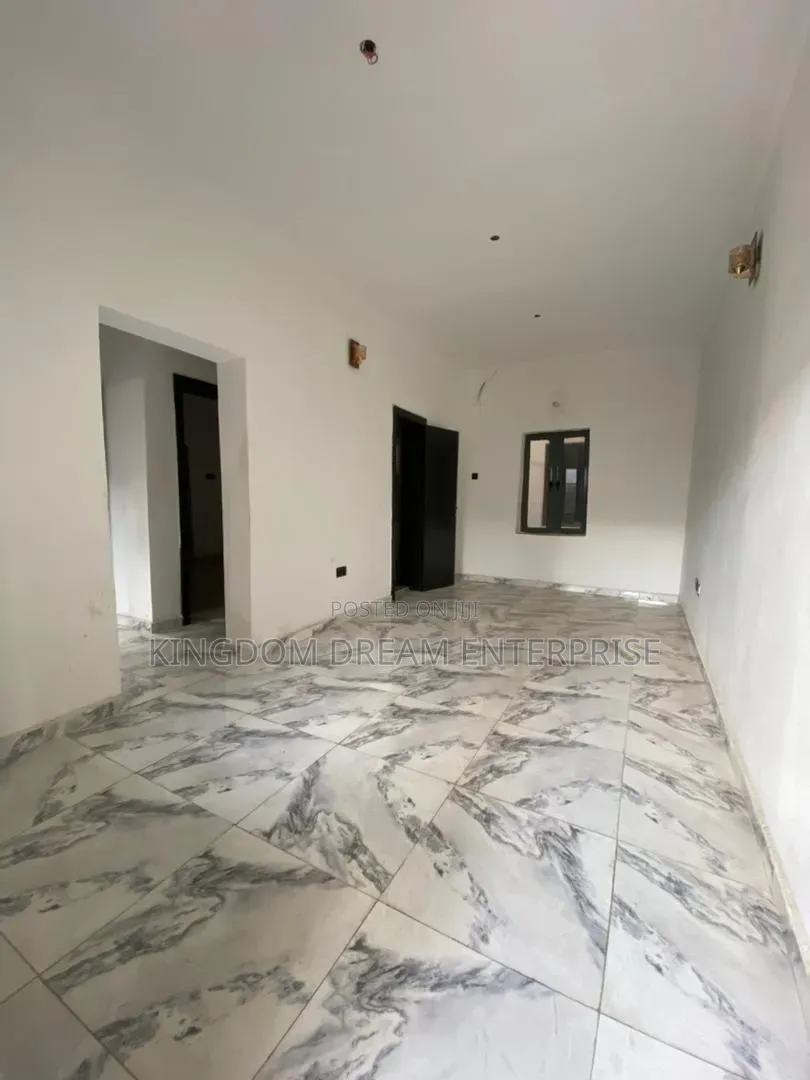 2bdrm Block of Flats in Ebute Meta for rent in Ebute Metta