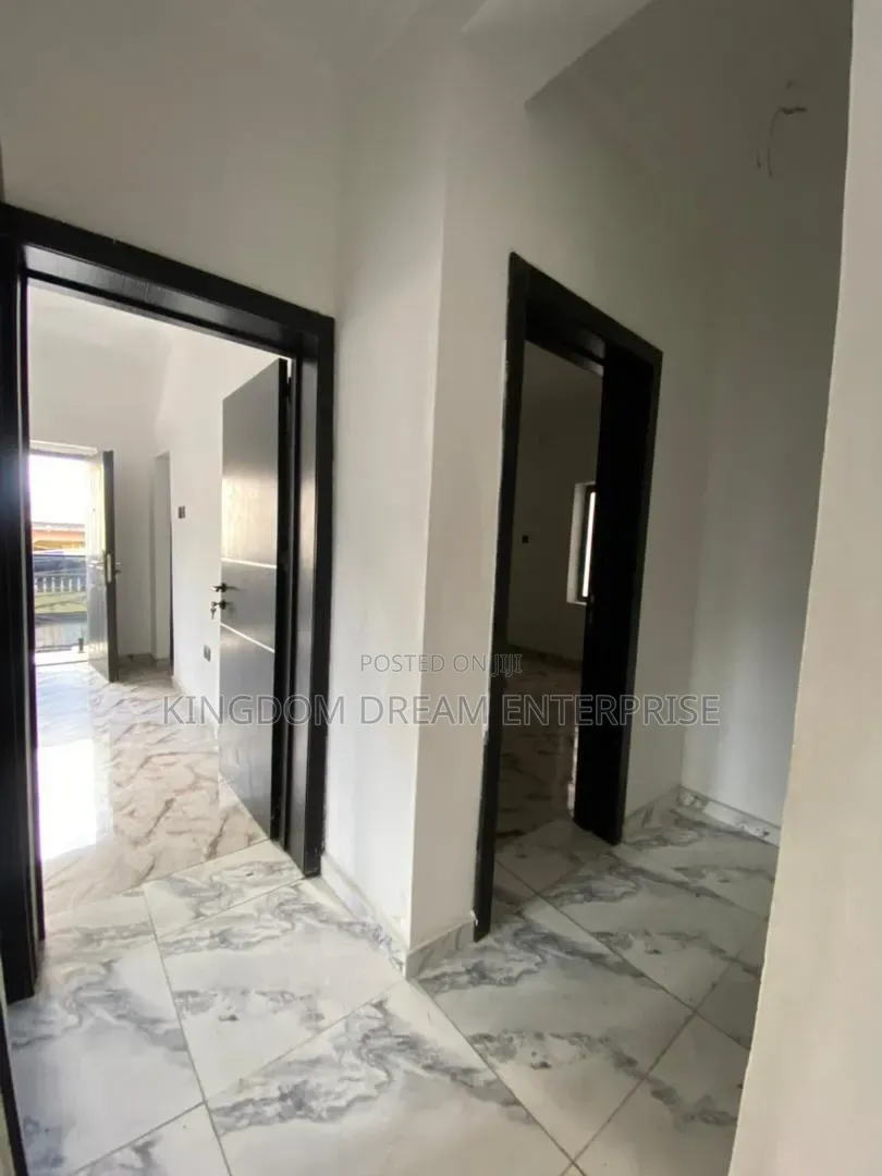 2bdrm Block of Flats in Ebute Meta for rent in Ebute Metta